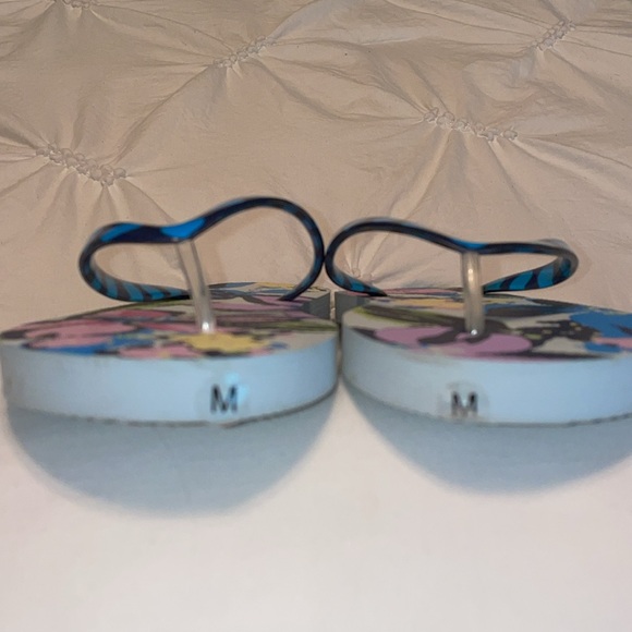 Vera Bradley - size medium 7-8 - flip flops . NWOT - Picture 4 of 12